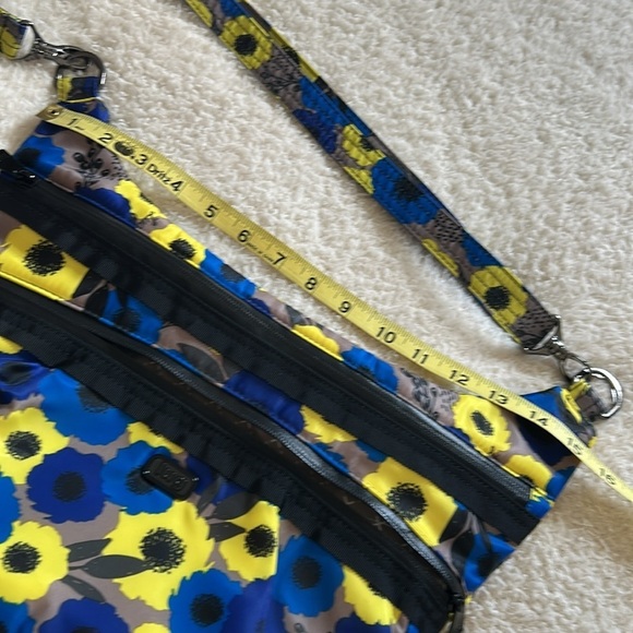 Lug Hippie Crossbody Bag - Picture 11 of 13